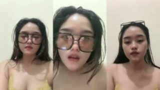 Kak Sisca Tampil Seksi Belahan Basah